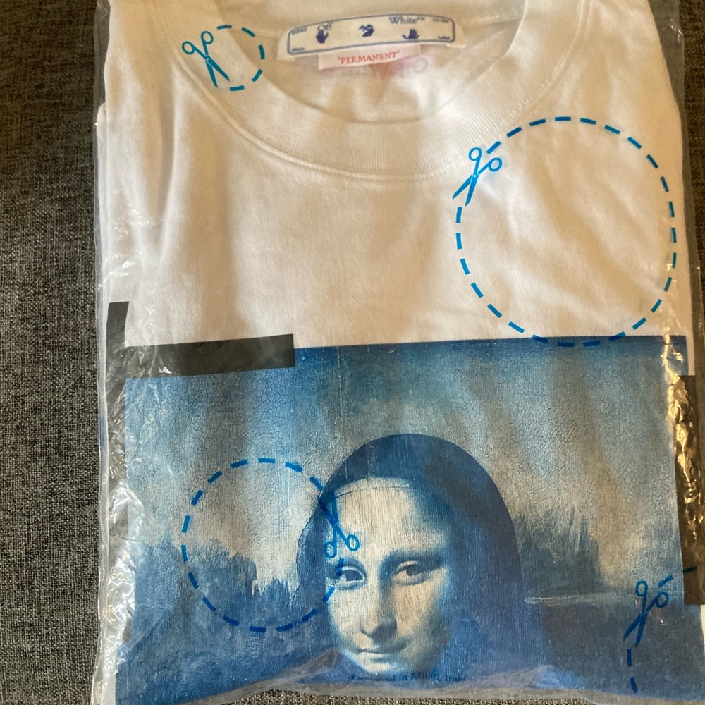 Off-white oversized Mona Lisa shirt